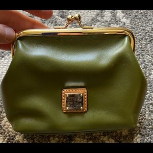 Dooney and Bourke Pebble Grain Large Framed Purse